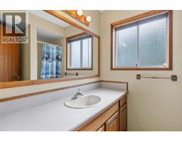 718 Isle View Pl, Nanaimo, BC V9V1B4 Photo 43