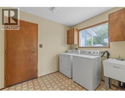 718 Isle View Pl, Nanaimo, BC V9V1B4 Photo 42