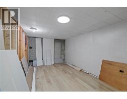 718 Isle View Pl, Nanaimo, BC V9V1B4 Photo 52