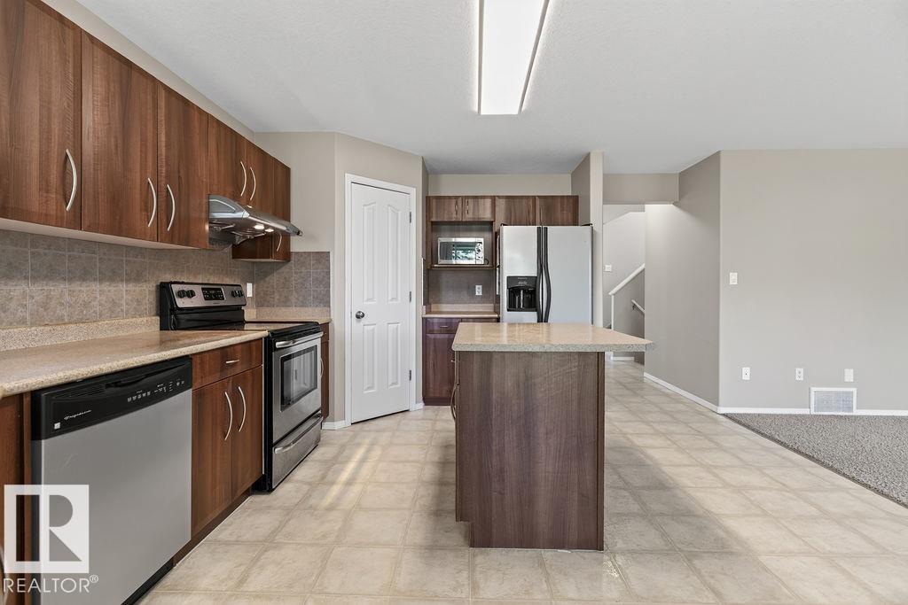 4720 204 ST NW - 10