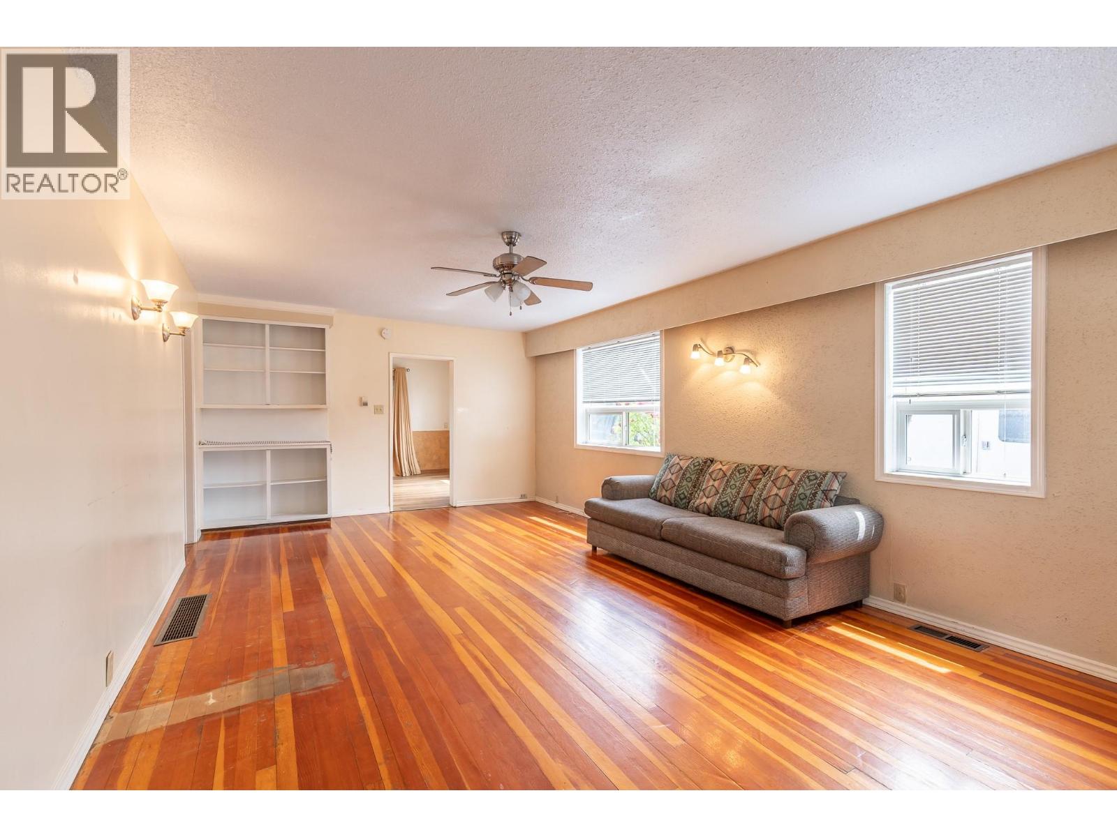 3905 26 Street - 16