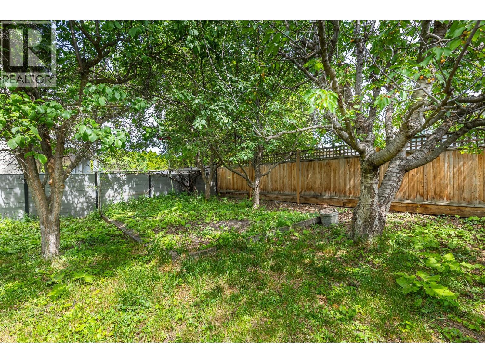 3905 26 Street - 31