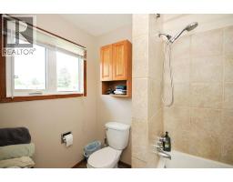 Bedroom - 6606 44 Avenue, Camrose, AB T4V2T9 Photo 12