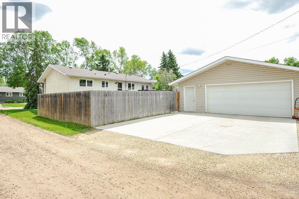 6606 44 Avenue - 25