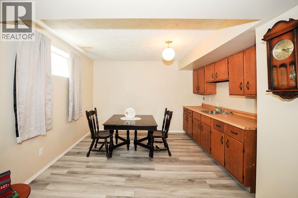 6606 44 Avenue - 15