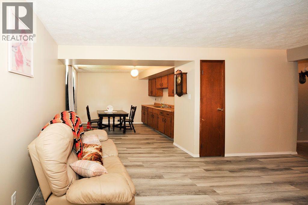 6606 44 Avenue - 14