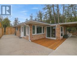 54 Homewood Avenue, Wasaga Beach, ON L9Z2M2 Photo 12