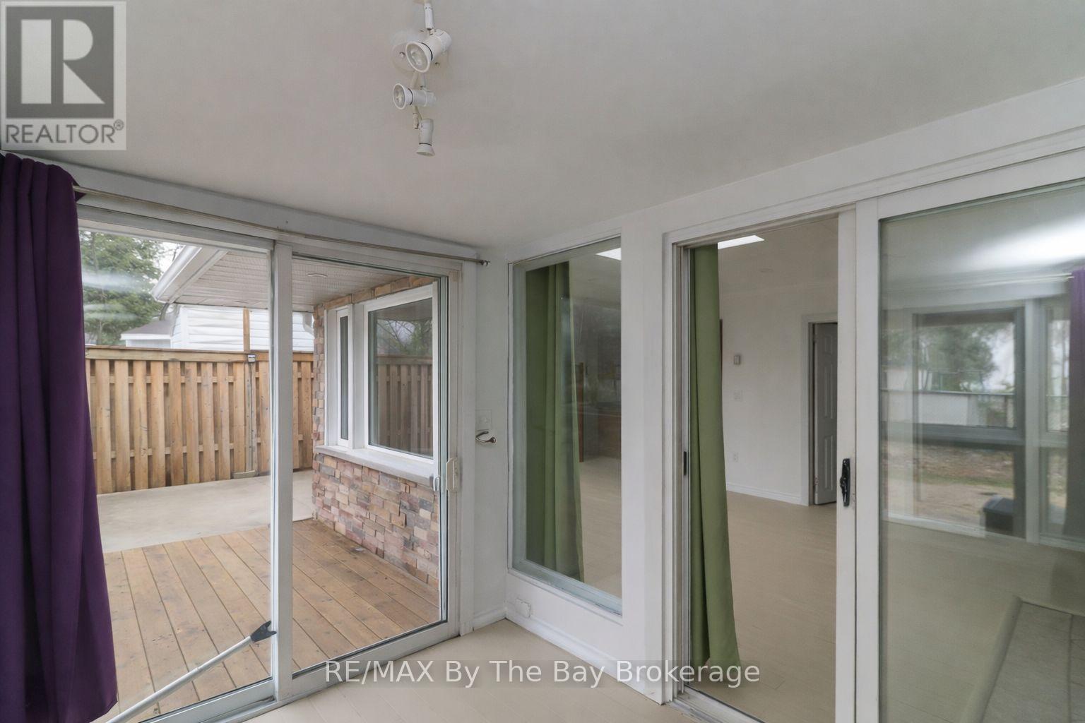 54 HOMEWOOD AVENUE - 23