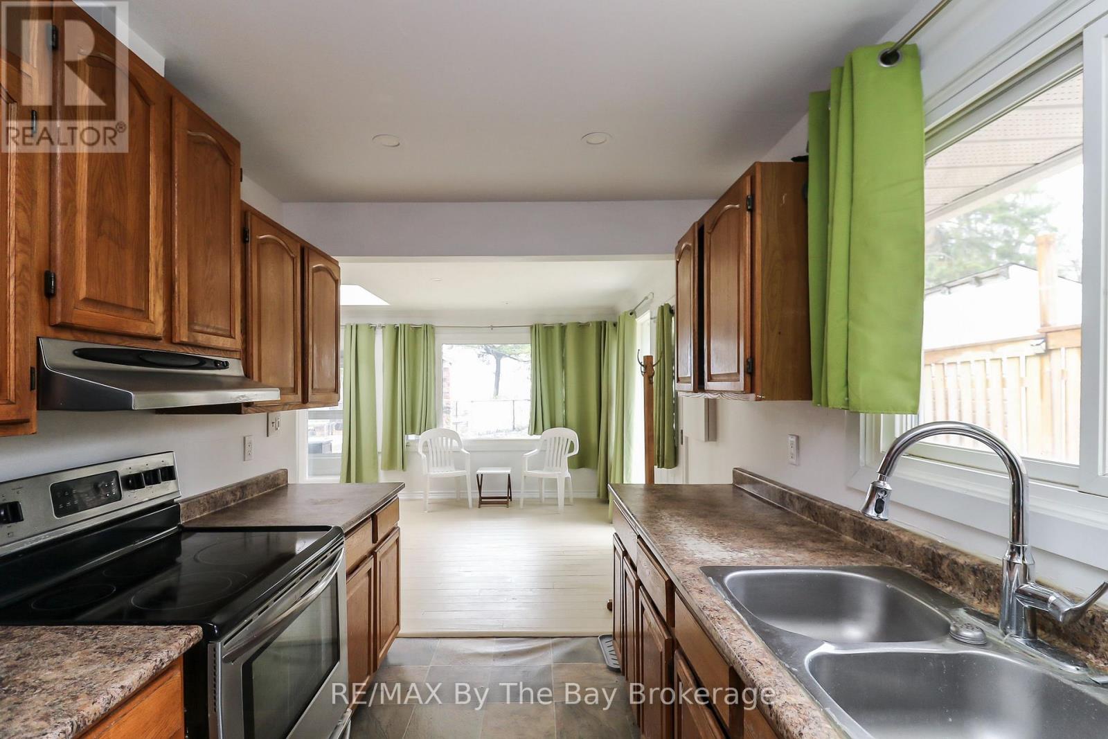 54 HOMEWOOD AVENUE - 16
