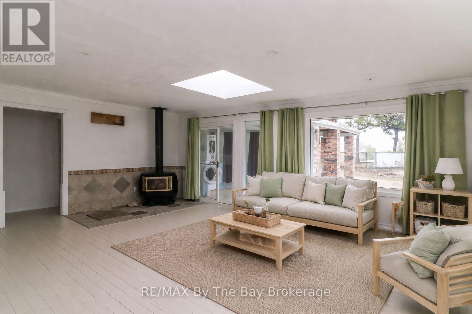 54 HOMEWOOD AVENUE - 19