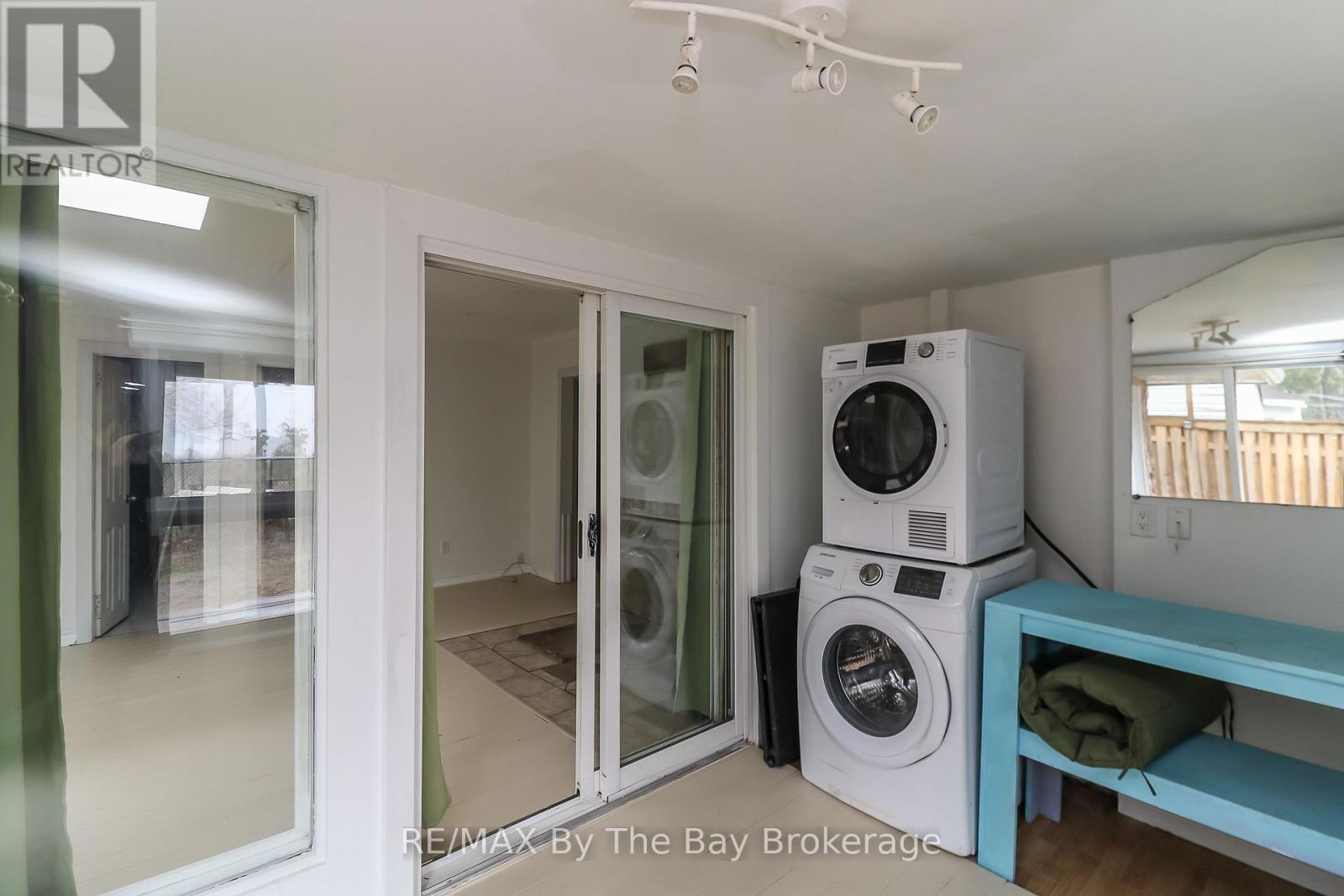 54 HOMEWOOD AVENUE - 21