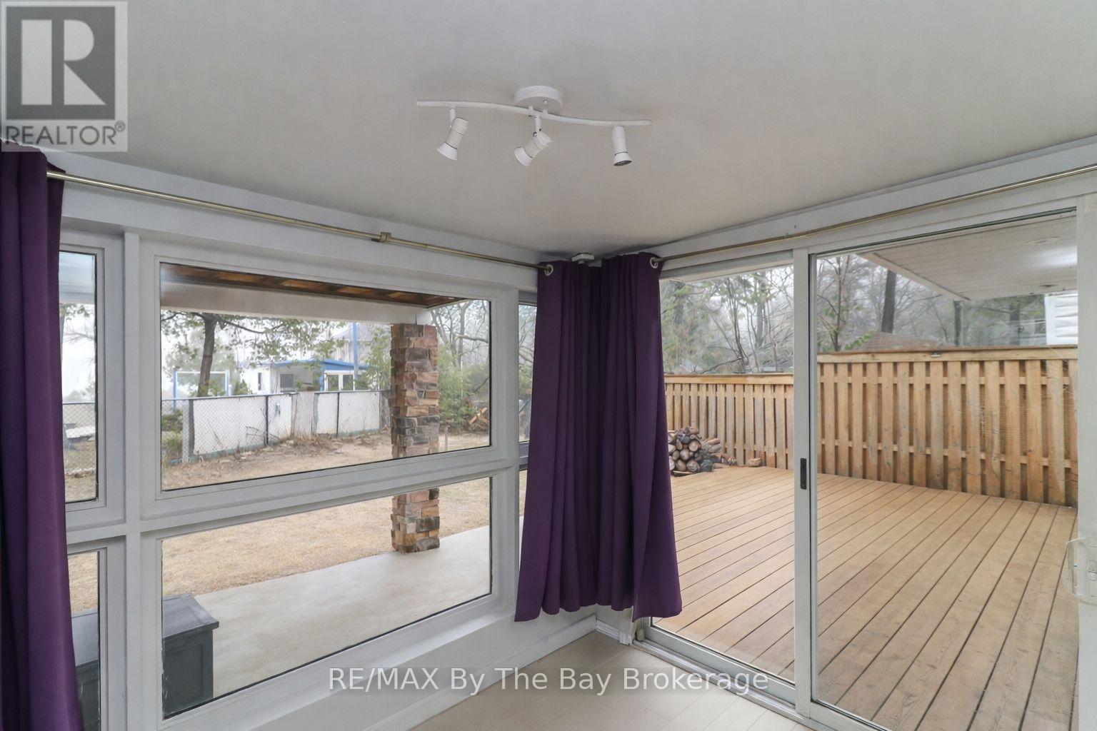 54 HOMEWOOD AVENUE - 25