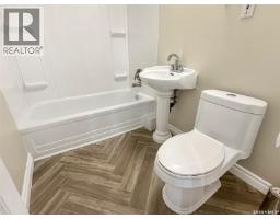 10 Macdonald Crescent, Swift Current, SK S9H4A7 Photo 22