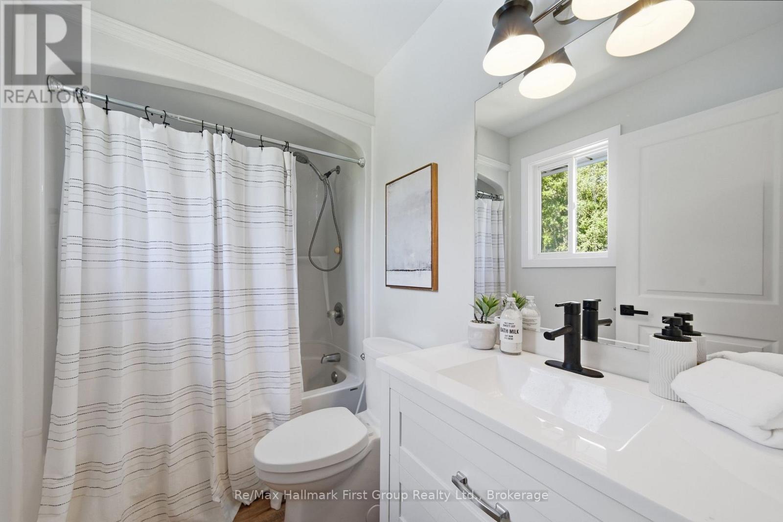 130 ST. ANDREWS DRIVE - 26