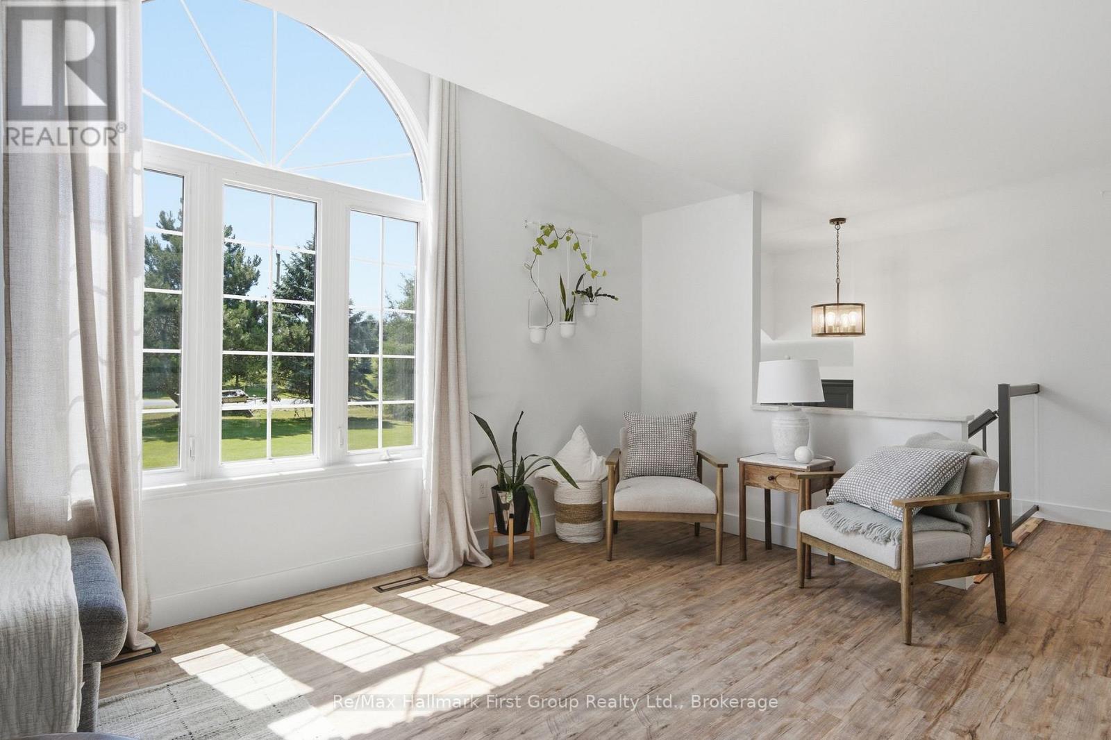 130 ST. ANDREWS DRIVE - 21