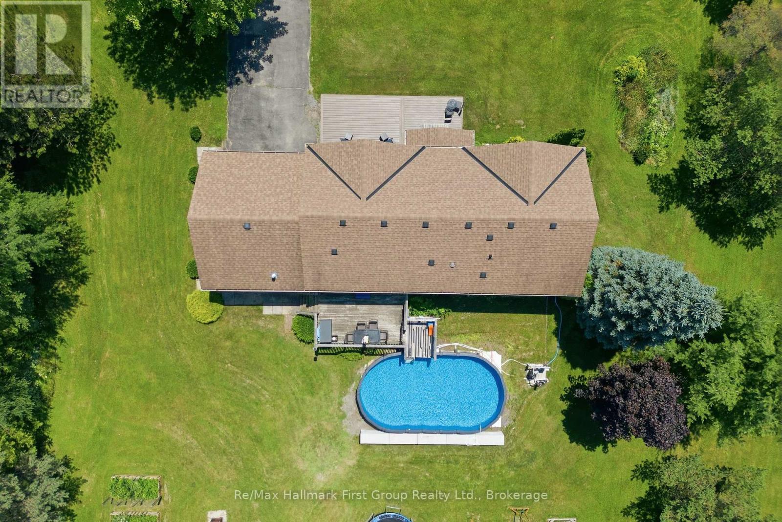 130 ST. ANDREWS DRIVE - 38