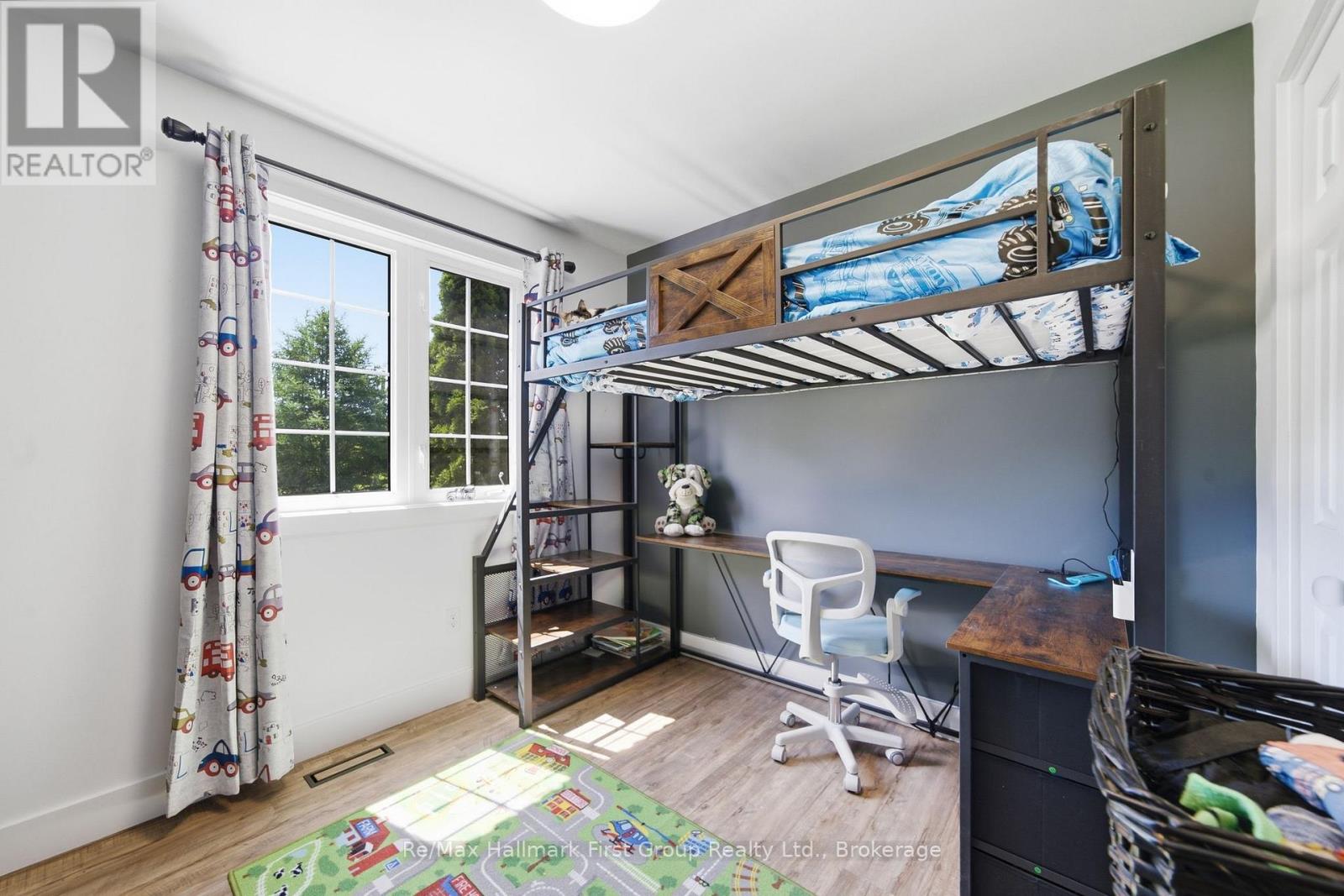 130 ST. ANDREWS DRIVE - 28