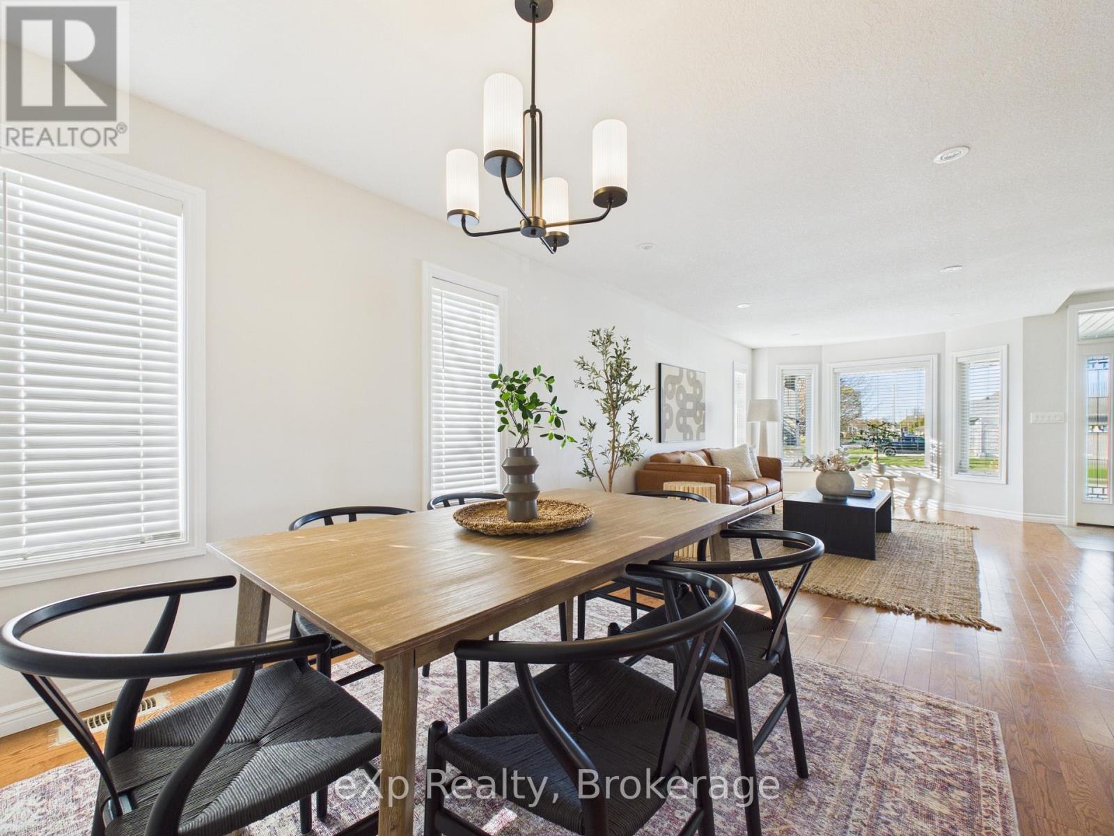 319 GINGRICH CRESCENT - 11