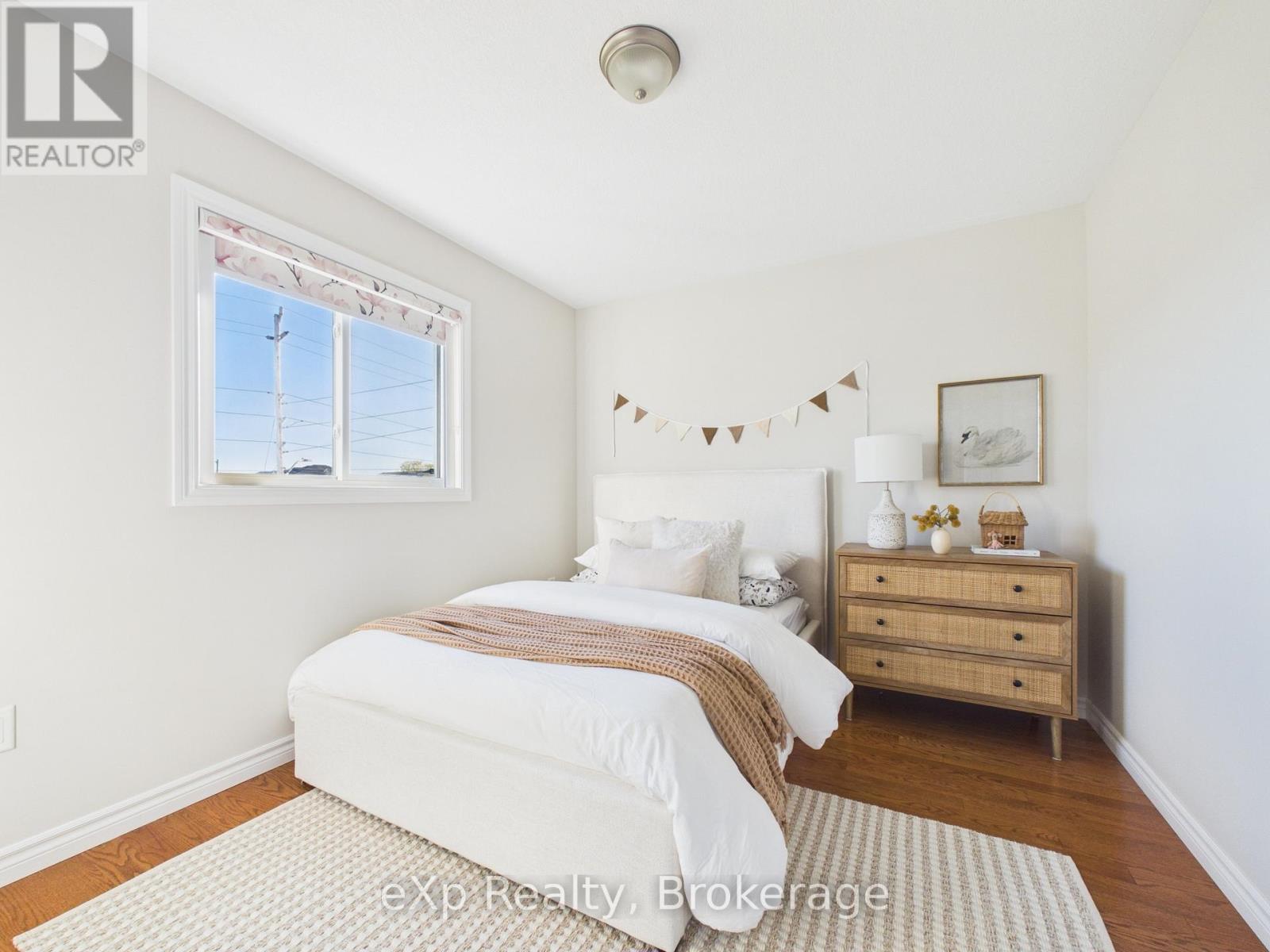 319 GINGRICH CRESCENT - 13