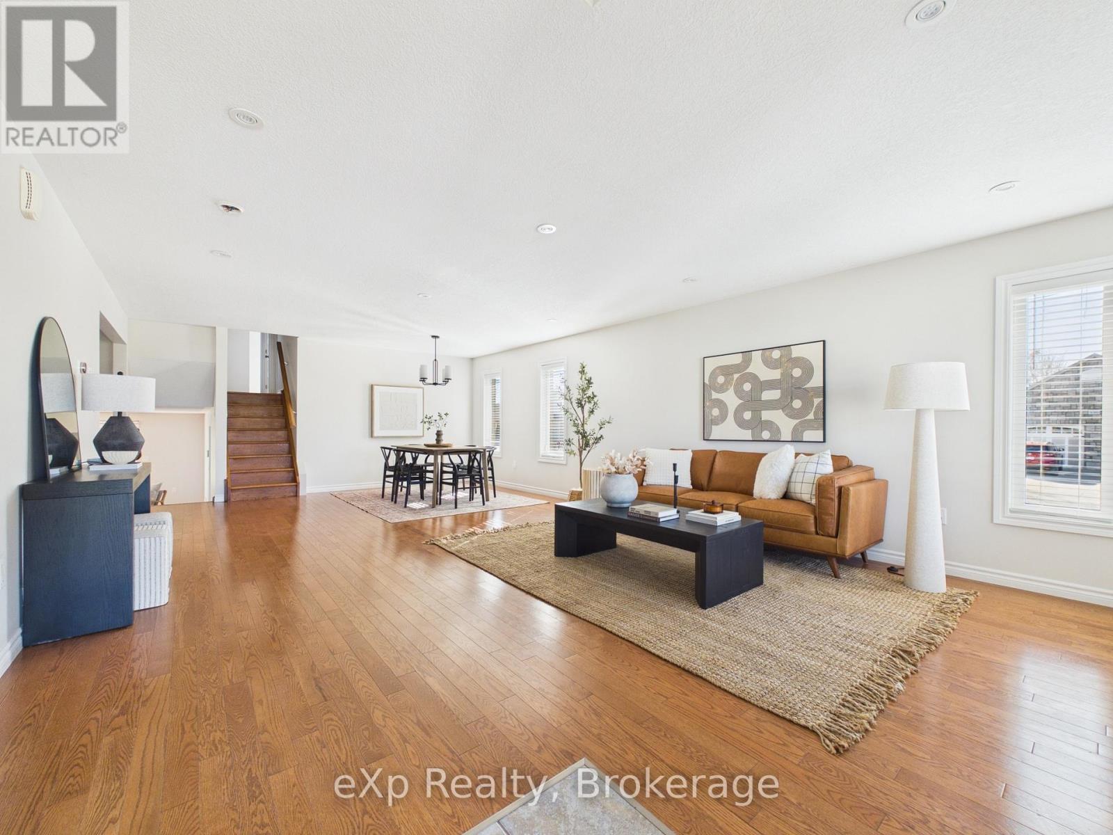 319 GINGRICH CRESCENT - 18