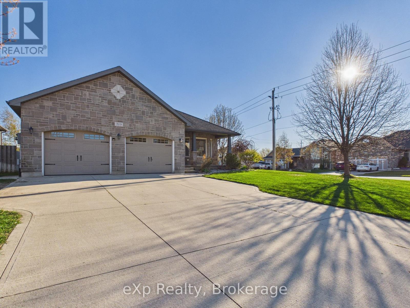 319 GINGRICH CRESCENT - 3