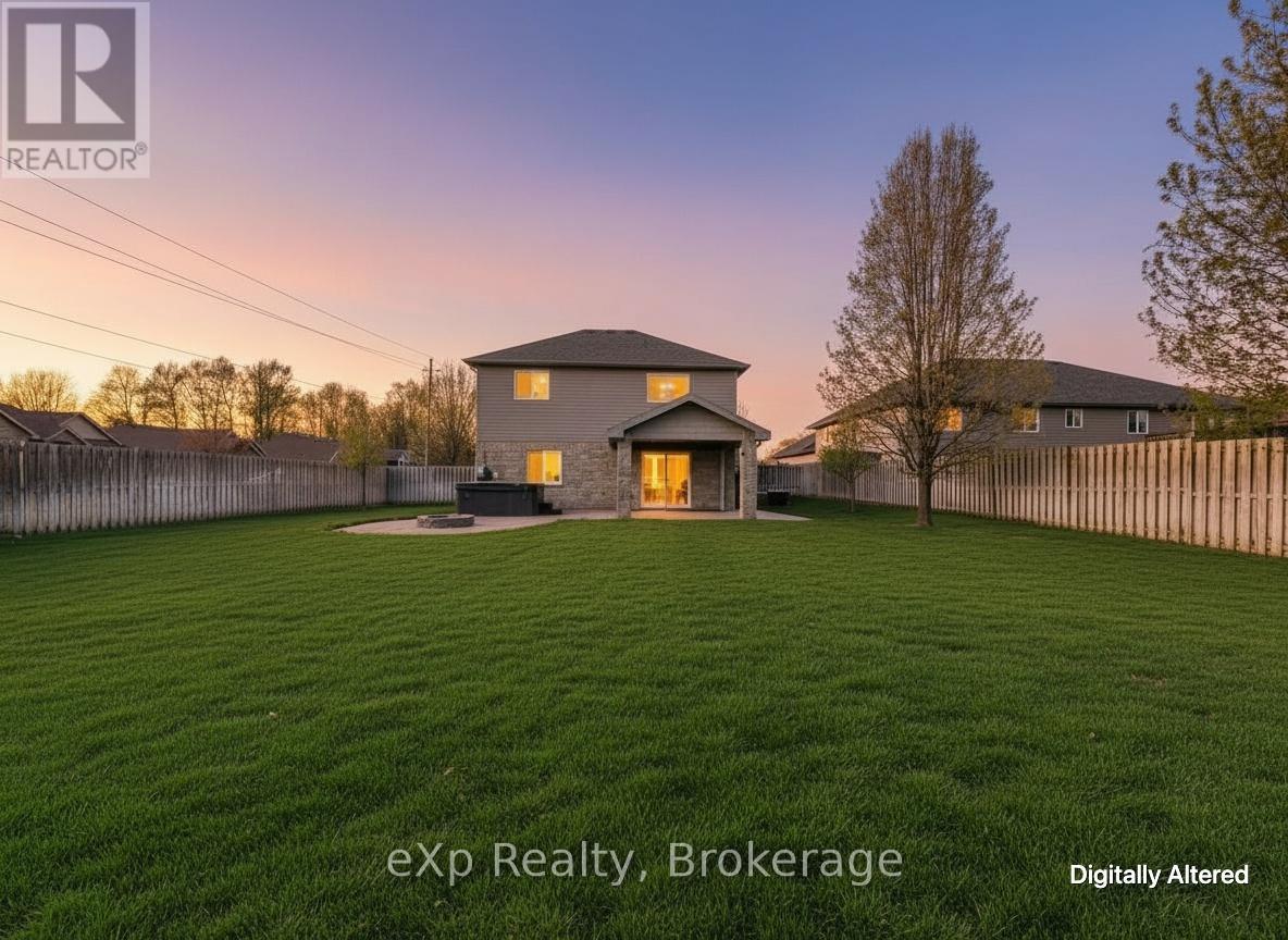 319 GINGRICH CRESCENT - 4