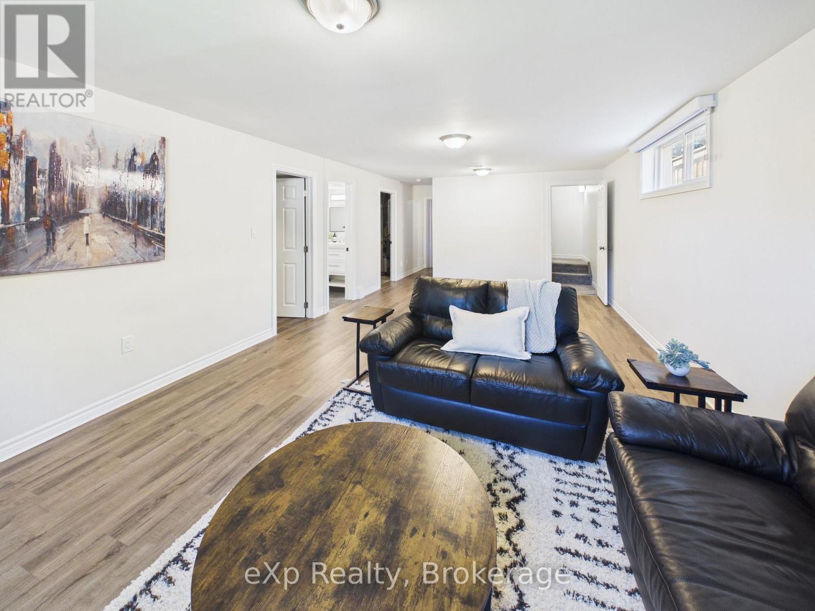 729 GUSTAVUS STREET - 19