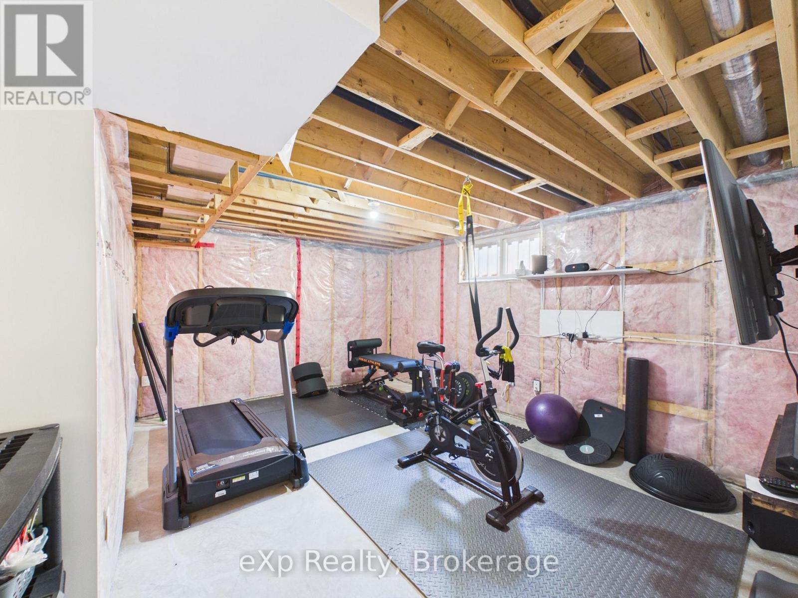 729 GUSTAVUS STREET - 25