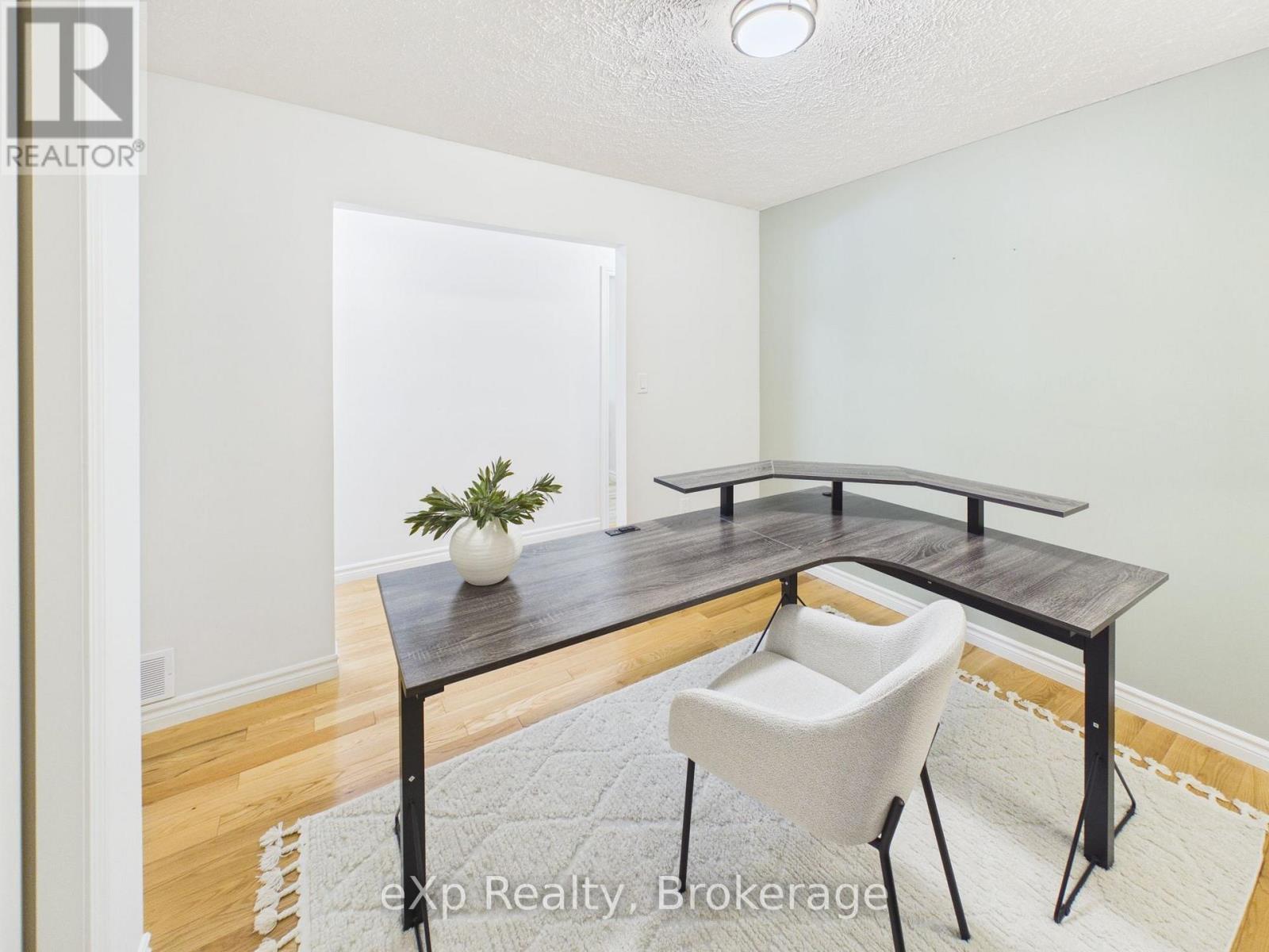 729 GUSTAVUS STREET - 8