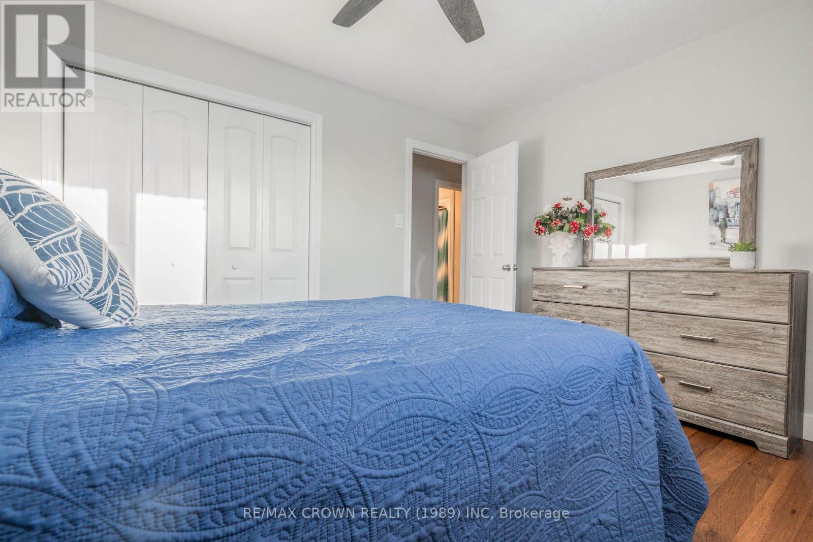 37 CLARK STREET - 15
