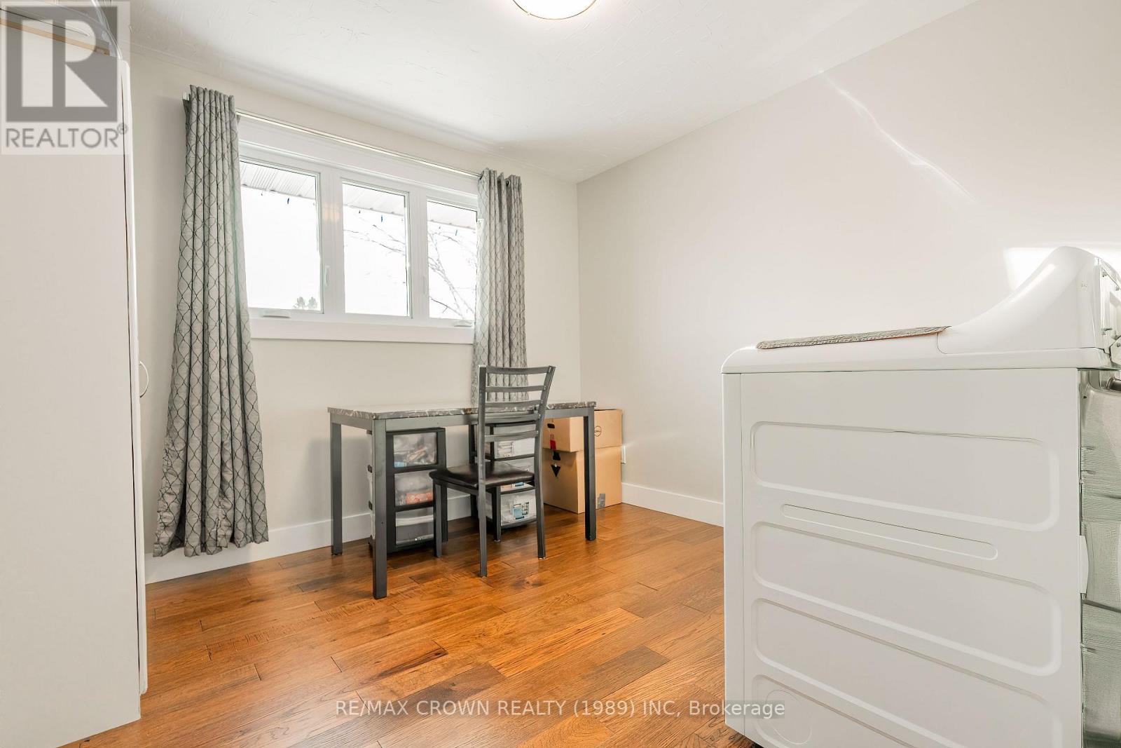 37 CLARK STREET - 20