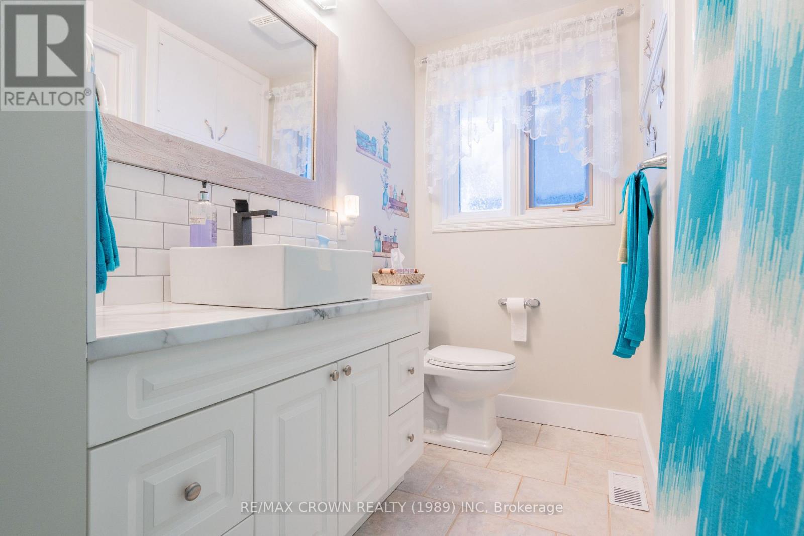 37 CLARK STREET - 17