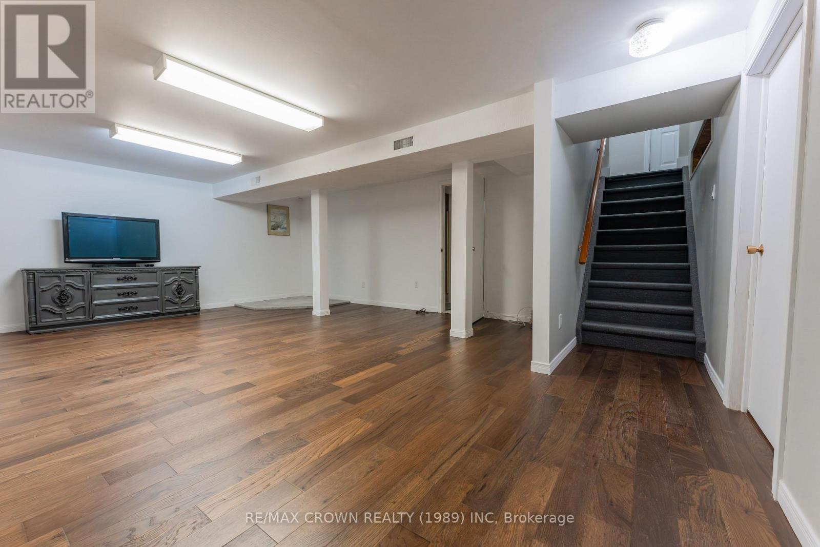 37 CLARK STREET - 30