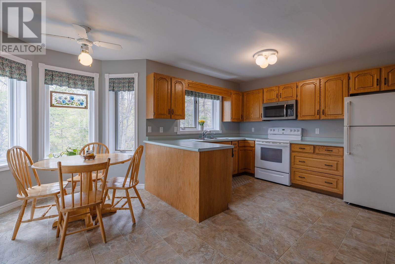 7 Viking Place - 4