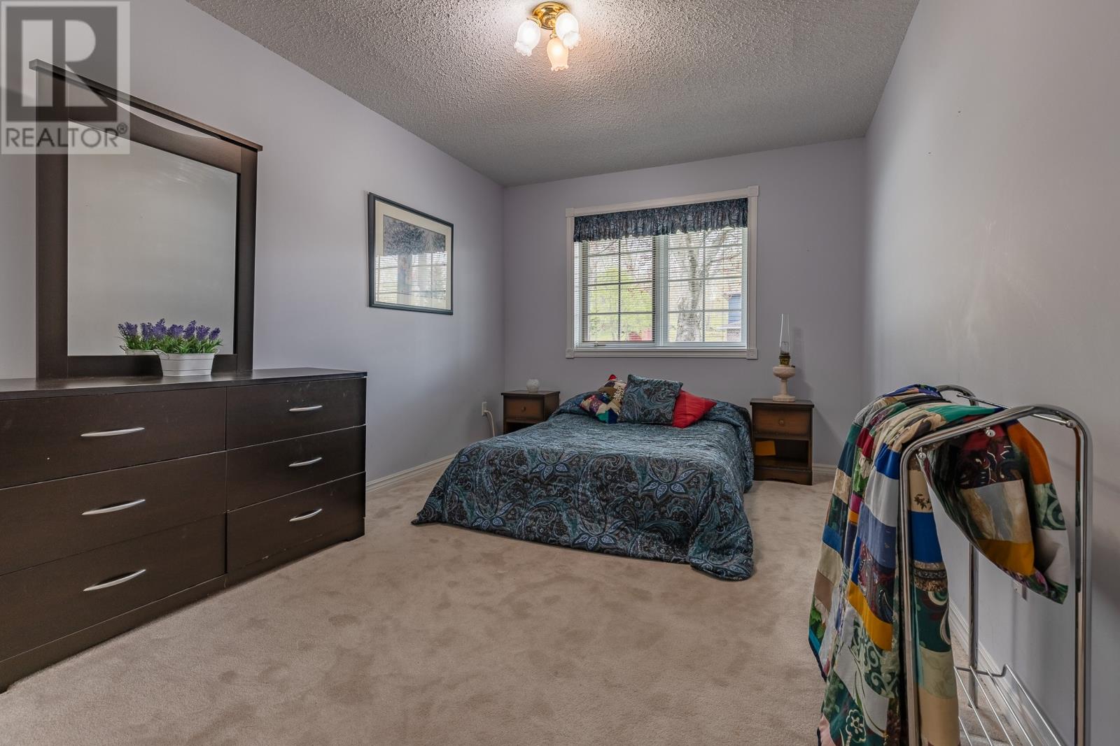 7 Viking Place - 15