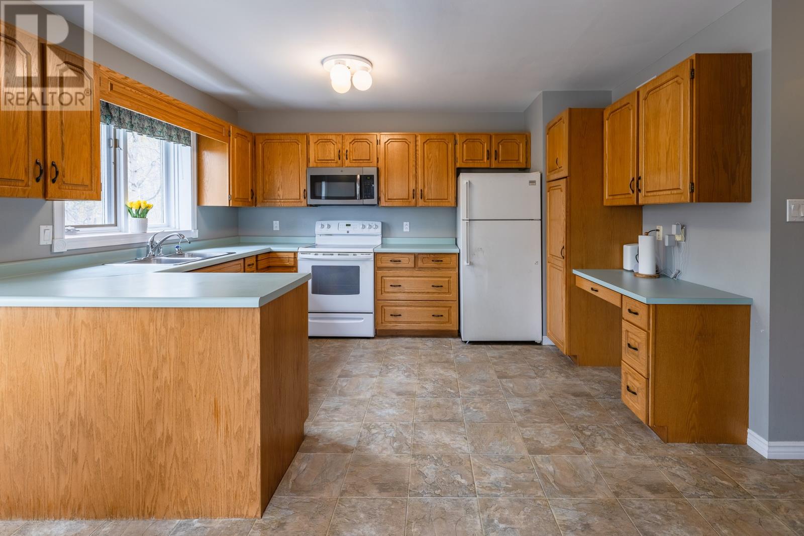 7 Viking Place - 5
