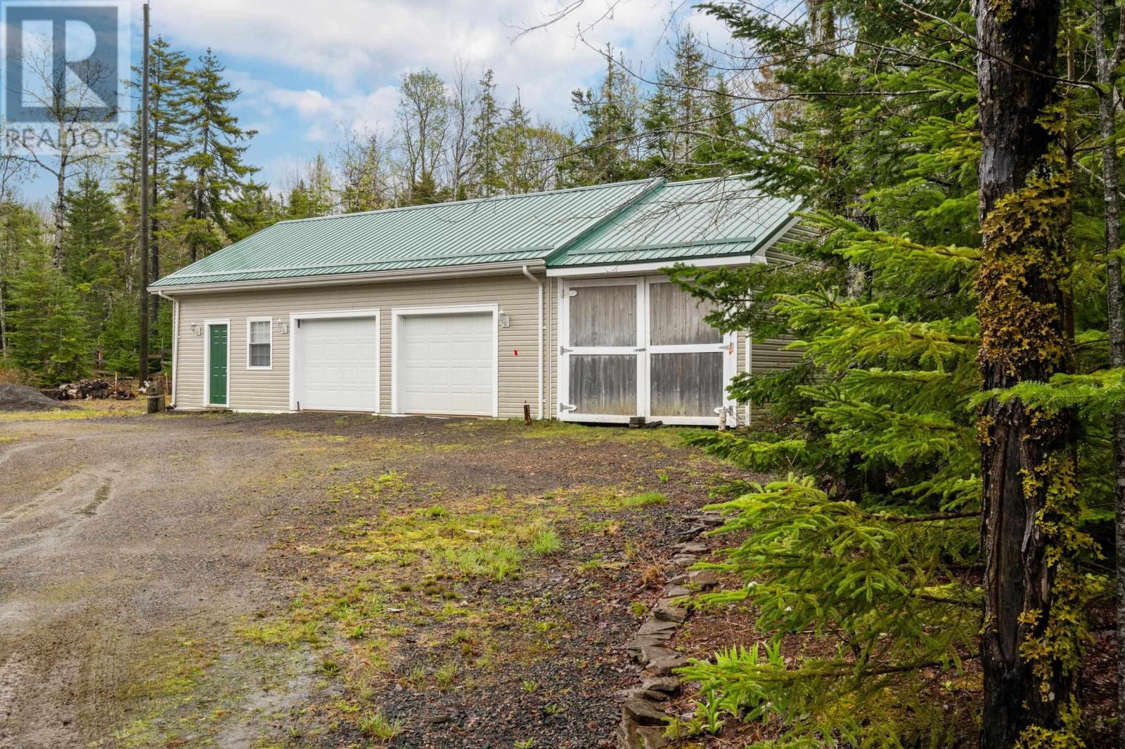 169 Leonard Drive - 36