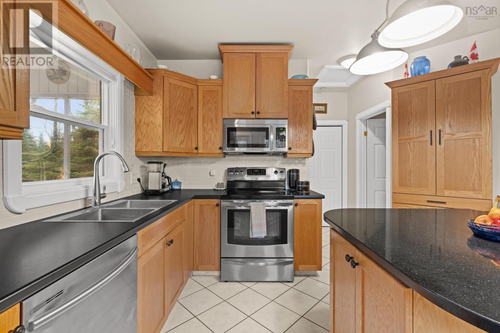 169 Leonard Drive - 5