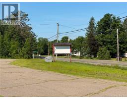 6310 Route 8, photo 5