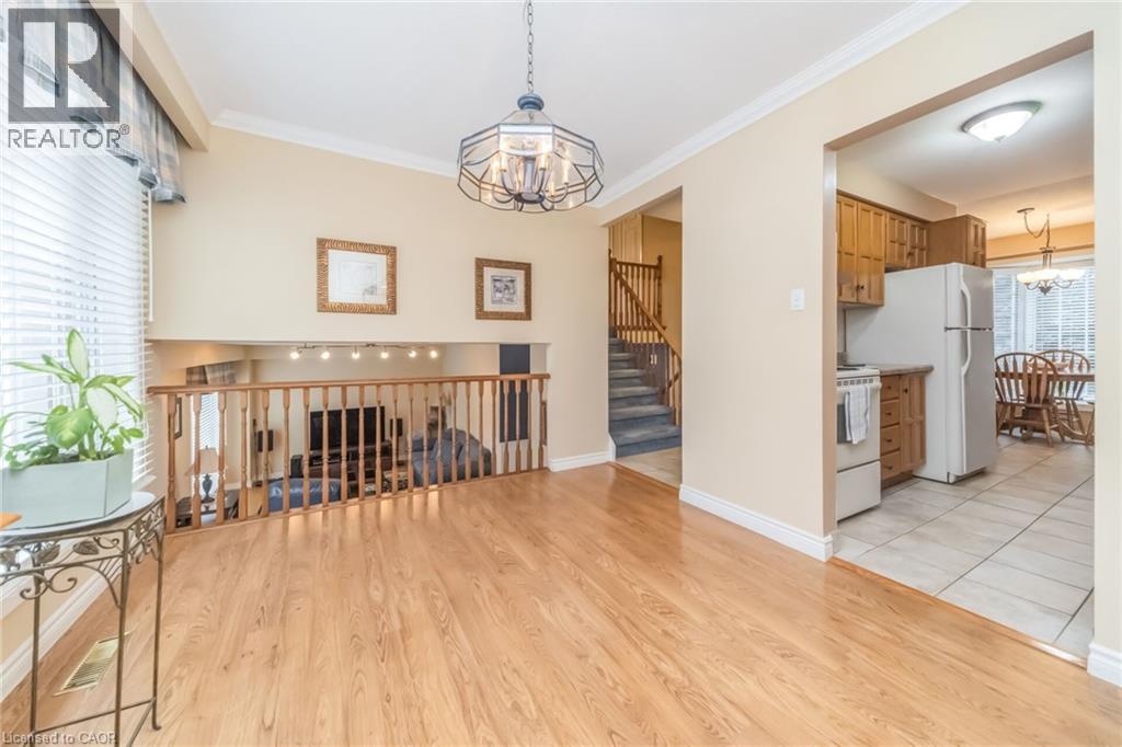 37 BLACKTHORN Lane - 10