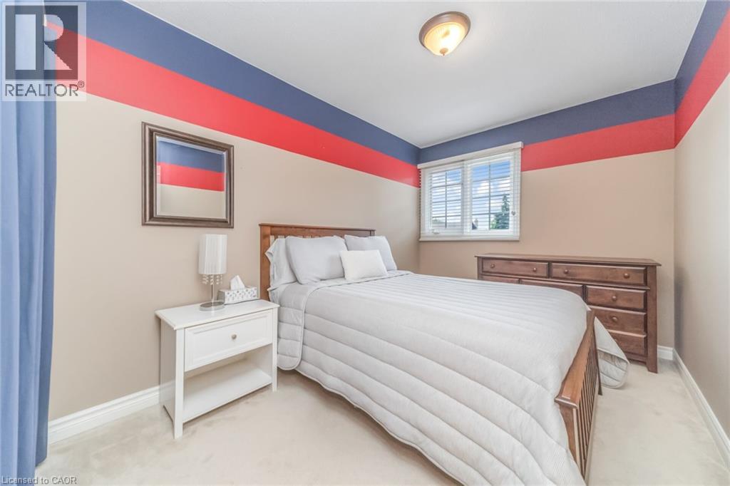 37 BLACKTHORN Lane - 19