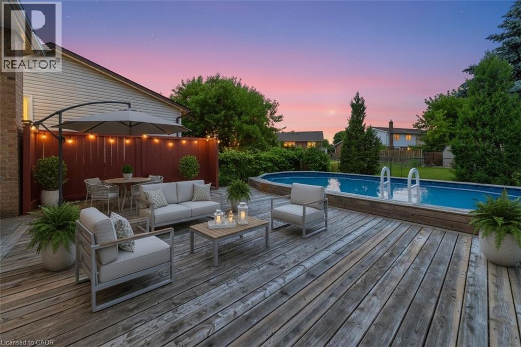 37 BLACKTHORN Lane - 31