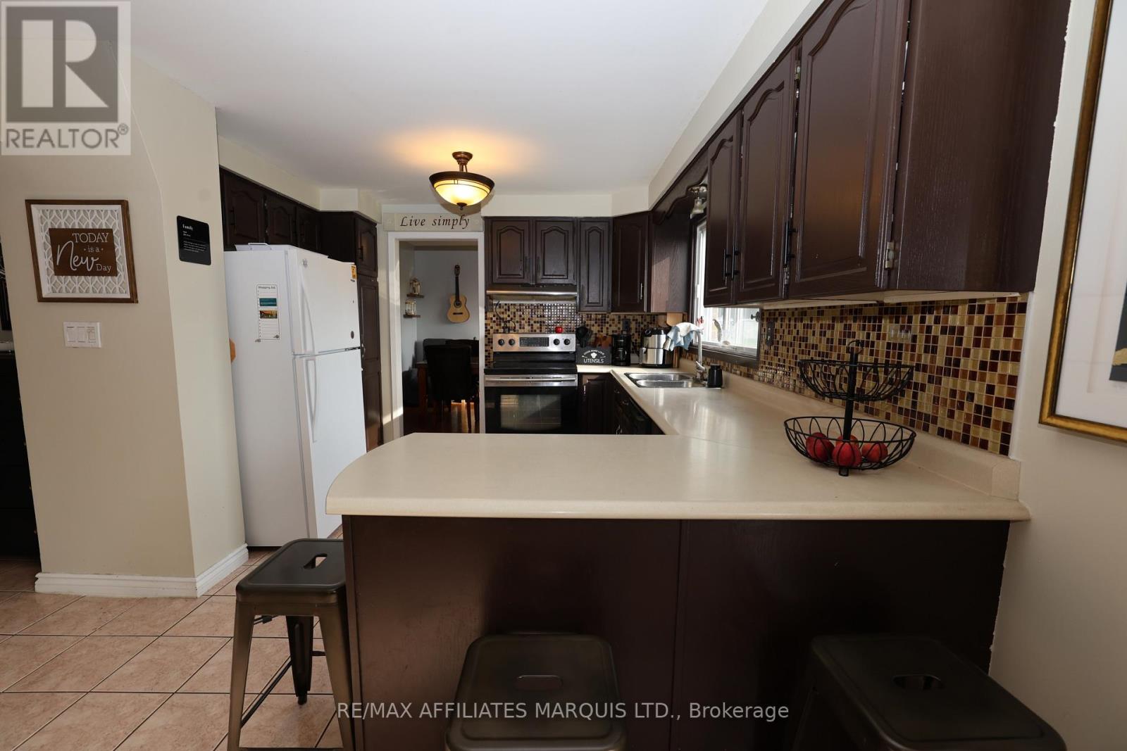 3453 BRUCE STREET - Image 15