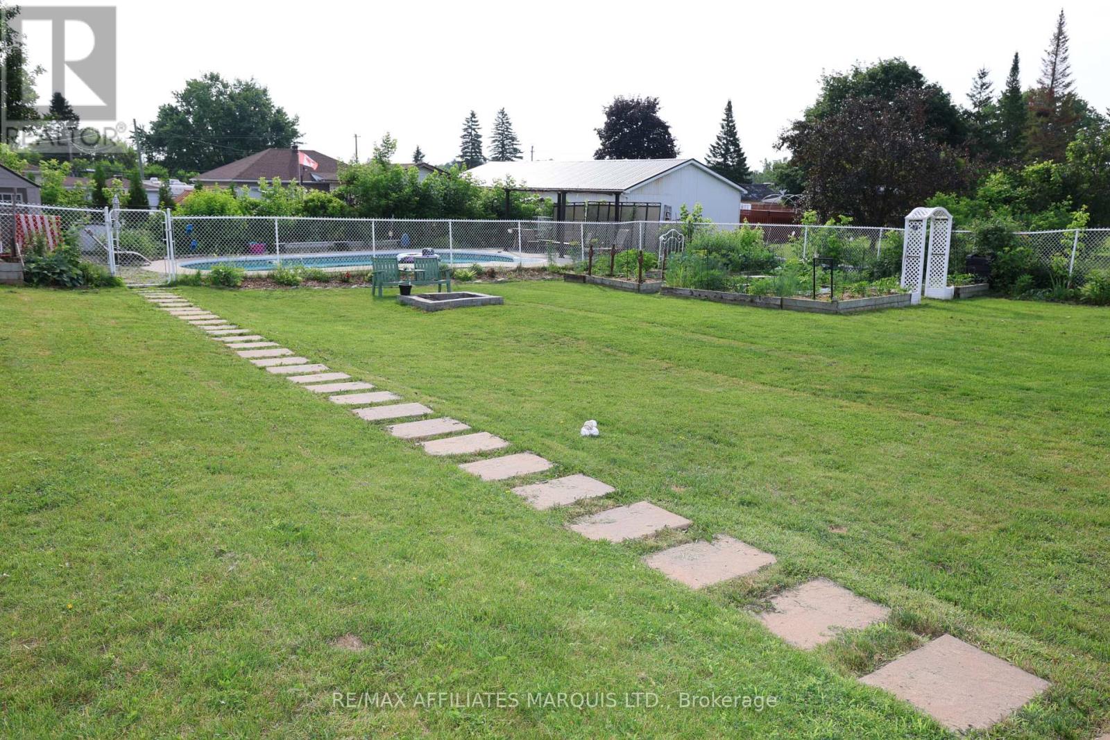 3453 BRUCE STREET - 33