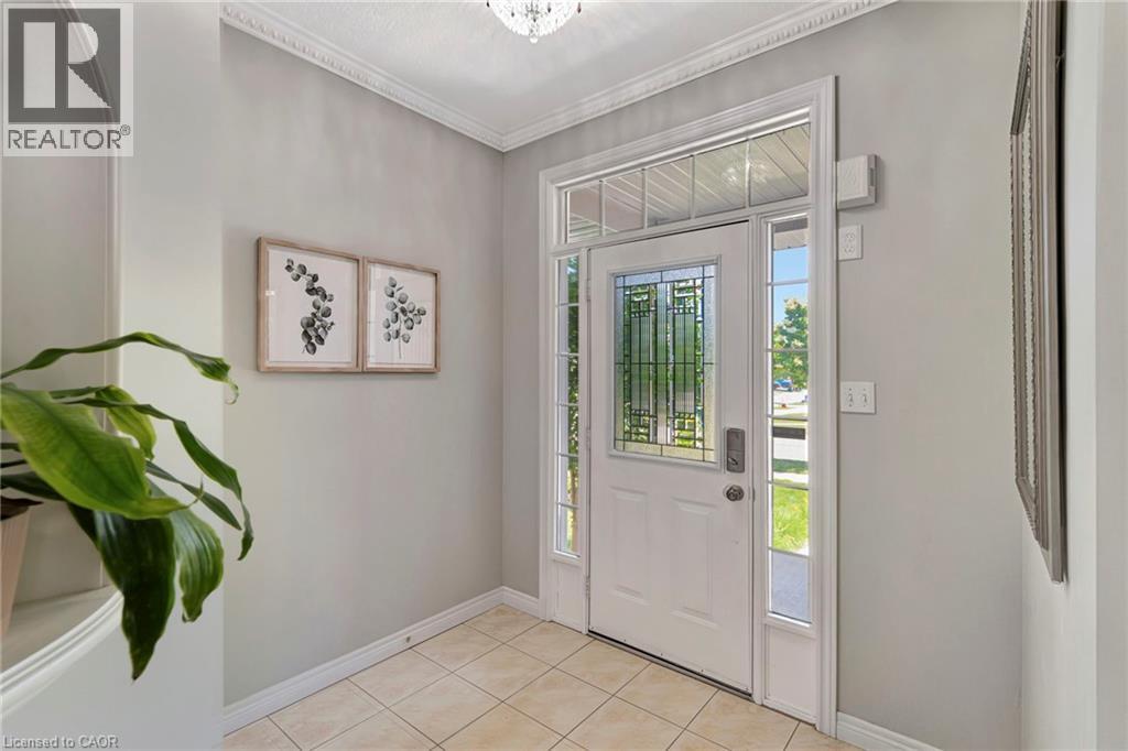 35 DUBRICK Crescent - Image 4