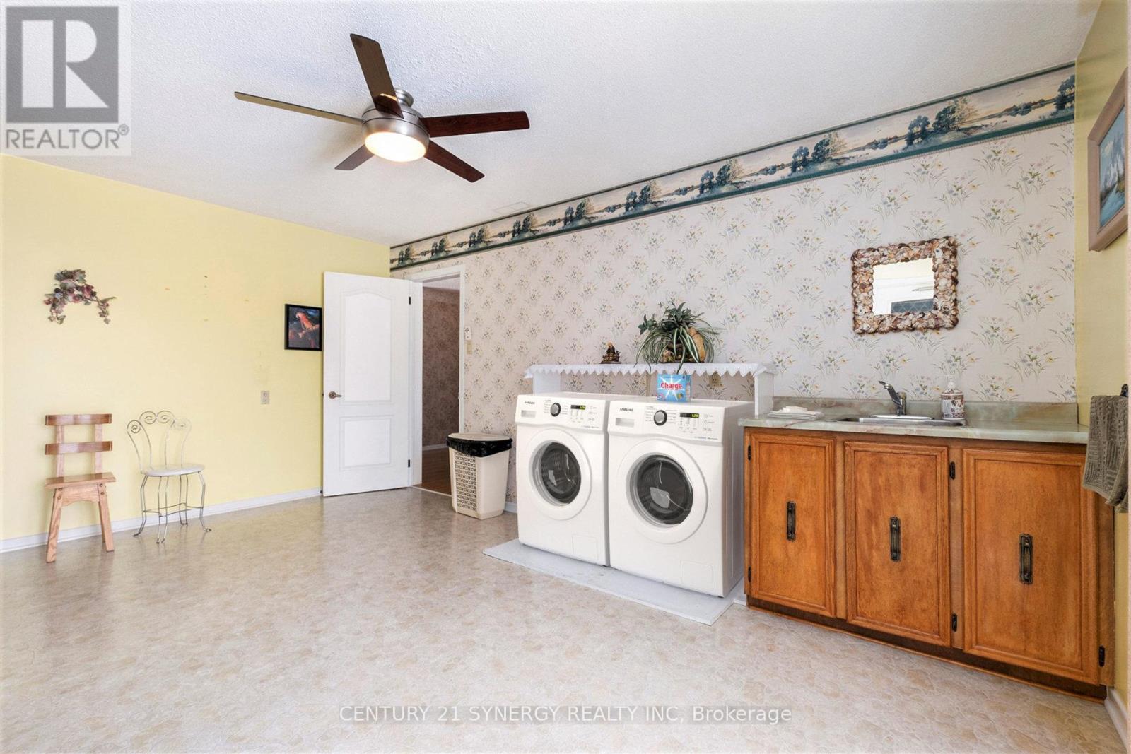 4547 CARLSBAD LANE - 15