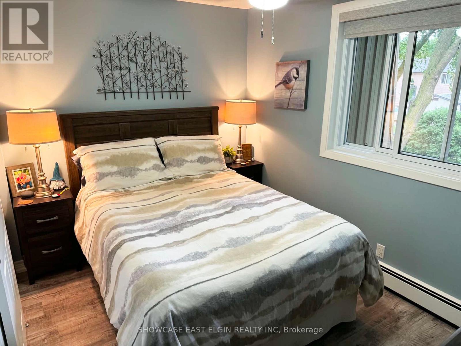 #201 91 SPRUCE STREET W - 11