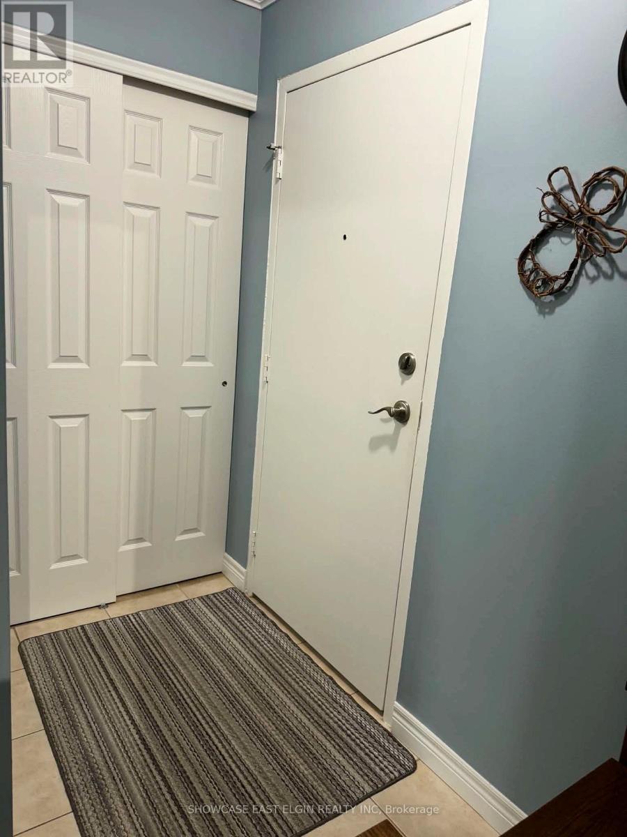 #201 91 SPRUCE STREET W - 15
