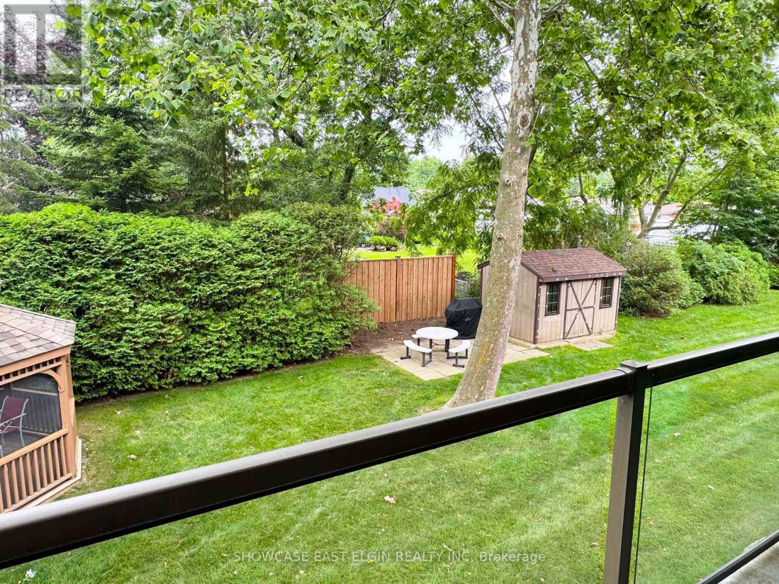 #201 91 SPRUCE STREET W - 18