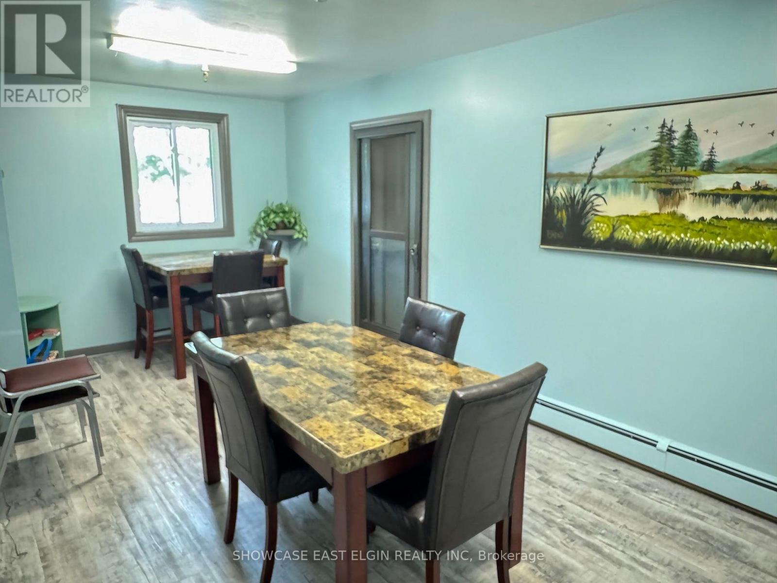 #201 91 SPRUCE STREET W - 21